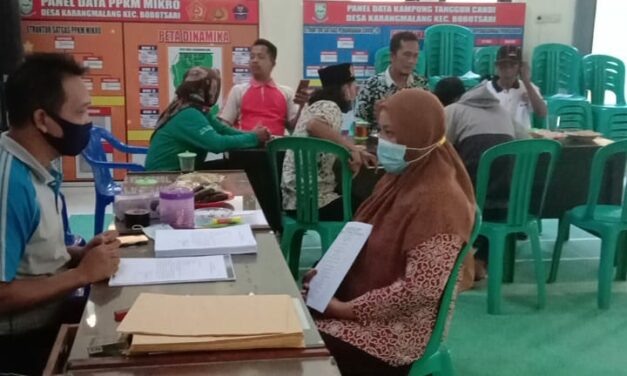 53 ORANG MENGAMBIL FORMULIR PENGISIAN PERANGKAT
